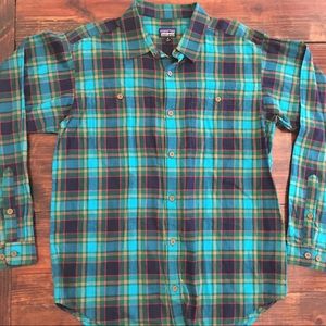 Patagonia Plaid Longsleeve Button Up Pocket Shirt